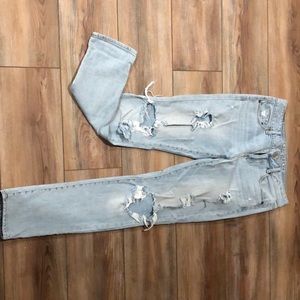 American Eagle Skinny destroyed jeans